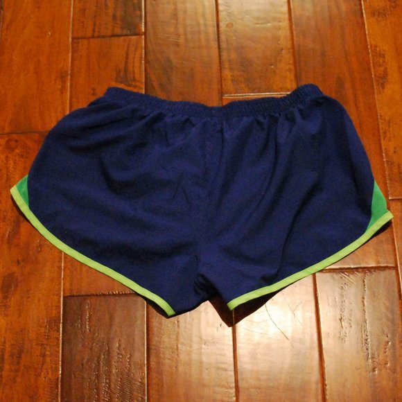 Nike Running Shorts - Picture 2 of 5